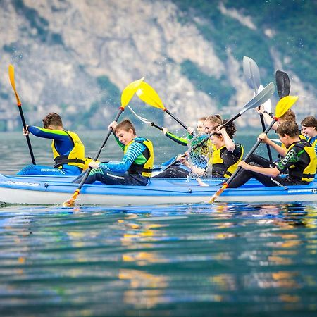 Appartamenti Vasco Renna Surf Center Torbole Sul Garda Екстериор снимка