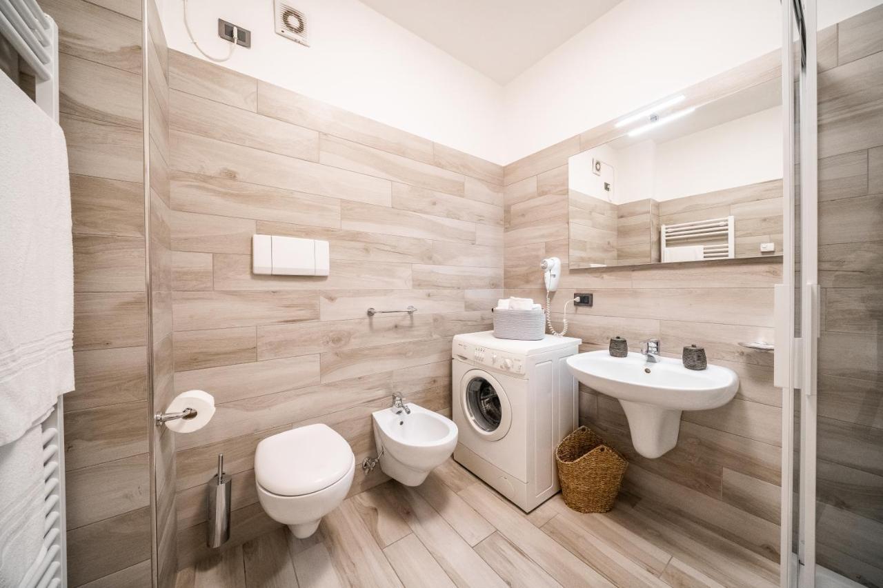 Appartamenti Vasco Renna Surf Center Torbole Sul Garda Екстериор снимка